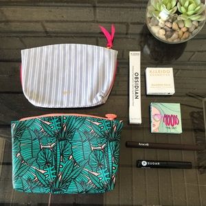 Eyeshadow Eye Liner Bundle of 5 Ispy Cosmetic Bag Bundle